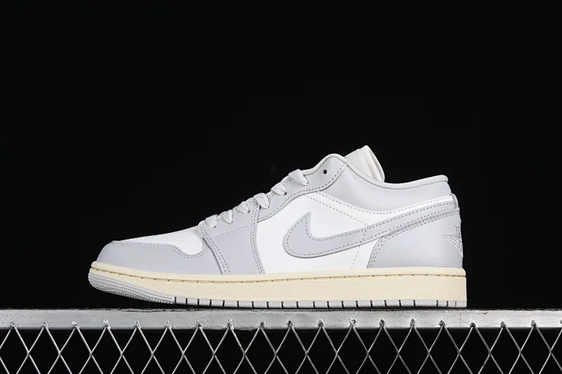 All categories Air Jordan Jordan series basketball shoes Air Jordan 1 Low G version pure original Air Jordan 1 Low AJ1 Joe 1 white gray low-top cultural casual sneakers DC0774-103